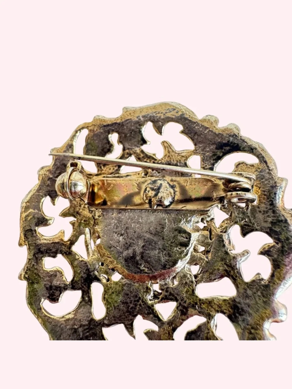 Vintage Resin Cameo Brooch Gold Tone Filigree Lady Portrait Pin Victorian Gift